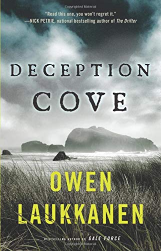 Imagen de archivo de Deception Cove (Winslow and Burke Series (1)) a la venta por SecondSale