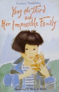 Beispielbild fr Yang the Third and Her Impossible Family zum Verkauf von Better World Books