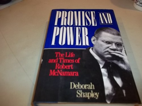 Imagen de archivo de Promise and Power: The Life and Times of Robert McNamara a la venta por KuleliBooks
