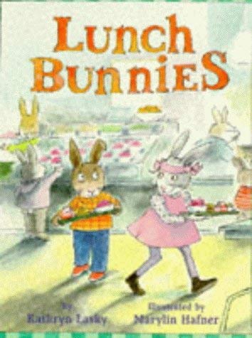 Imagen de archivo de Lunch Bunnies a la venta por Bookmonger.Ltd