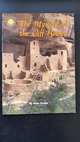 Imagen de archivo de The Mystery of the Cliff Houses a la venta por Better World Books