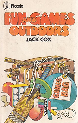 9780330027977: Fun and Games Outdoors (Piccolo Books)