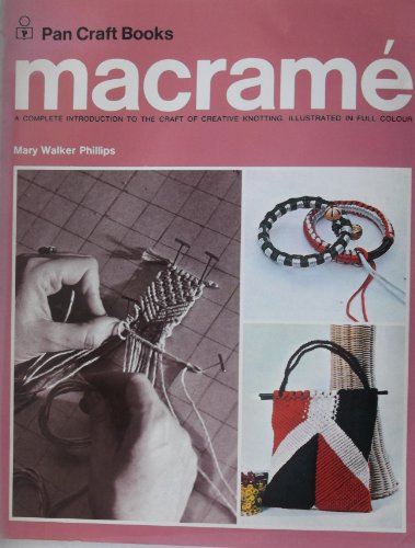 Beispielbild fr Macrame (Craft Books) a complete introduction to the craft of Creative Knotting Colour illustrations zum Verkauf von WorldofBooks