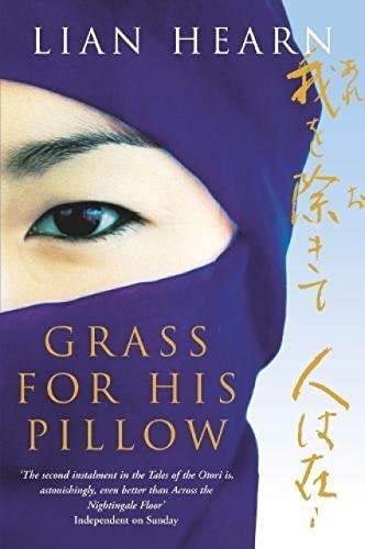 Beispielbild fr Grass for His Pillow (Tales of the Otori) zum Verkauf von Wonder Book