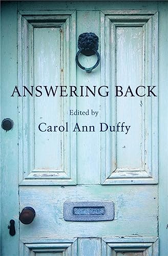 9780330448239: Answering Back: Living poets reply to the poetry of the past