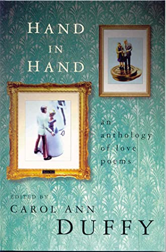 Beispielbild fr Hand in Hand: An Anthology of Love Poems zum Verkauf von WorldofBooks