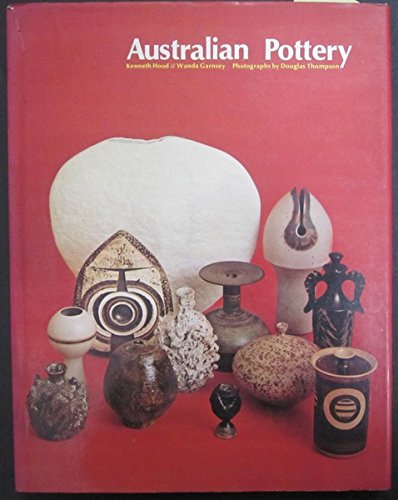 Imagen de archivo de Australian Pottery a la venta por MARK POST, BOOKSELLER