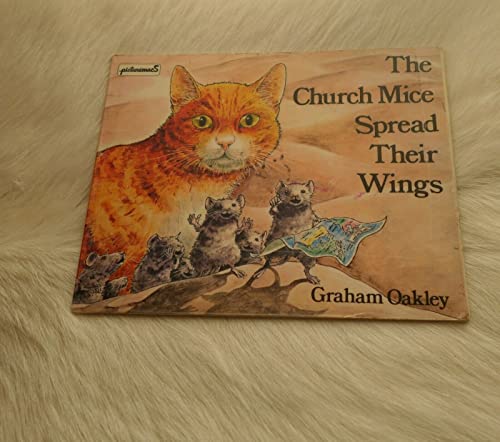 9780333276440: The Church Mice Spread Their Wings