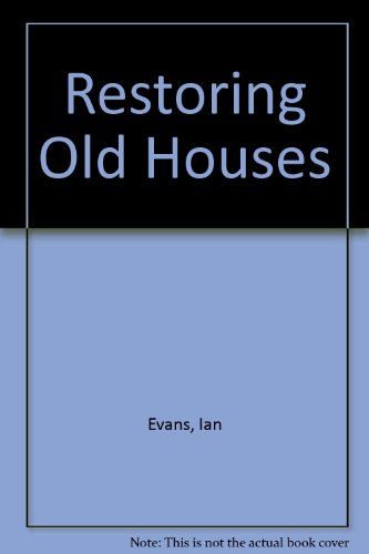 9780333298817: Restoring old houses