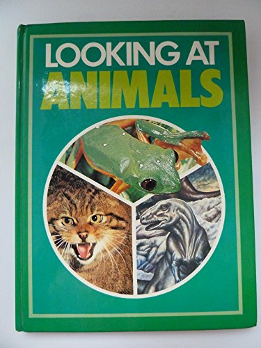 9780333342213: Looking at Animals