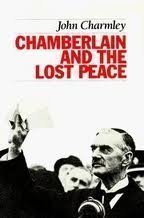 9780333558935: Chamberlain and the Lost Peace