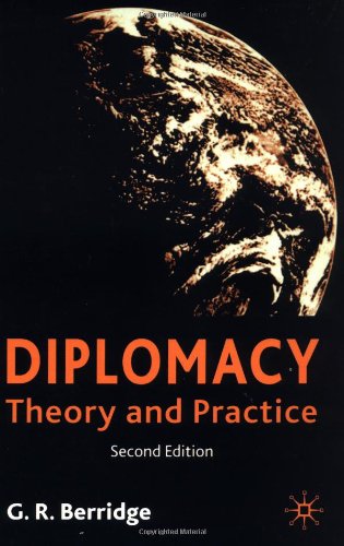 9780333969298: Diplomacy: Theory and Practice