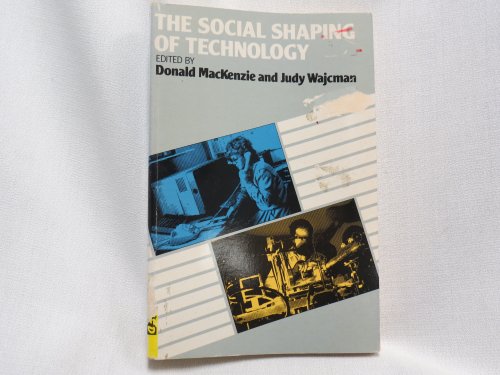Imagen de archivo de SOCIAL SHAPING OF TECHNOLOGY a la venta por WorldofBooks