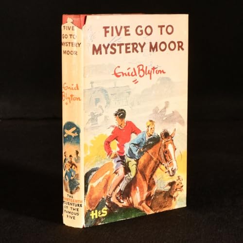 Beispielbild fr Five Go To Mystery Moor zum Verkauf von Re-Read Ltd