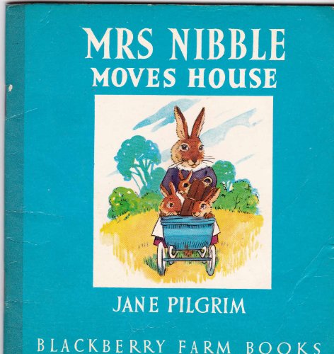 Imagen de archivo de Mrs. Nibble Moves House (Blackberry Farm Little Books: 12): No 12 a la venta por WorldofBooks