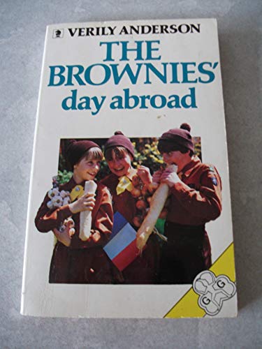 Imagen de archivo de The Brownies' Day Abroad a la venta por Klanhorn