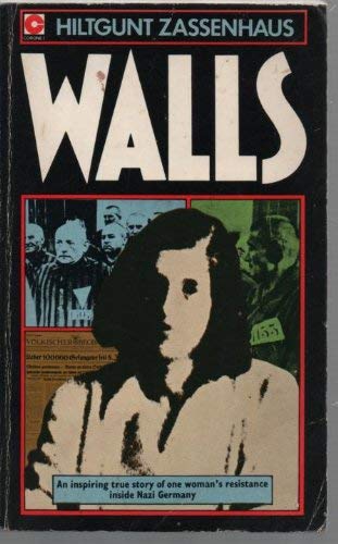 Imagen de archivo de Walls a la venta por Better World Books Ltd
