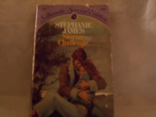 Imagen de archivo de Stormy Challenge a la venta por Better World Books