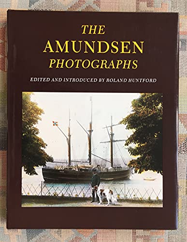 9780340412800: The Amundsen photographs