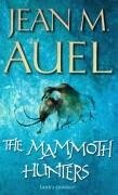 9780340824443: The Mammoth Hunters