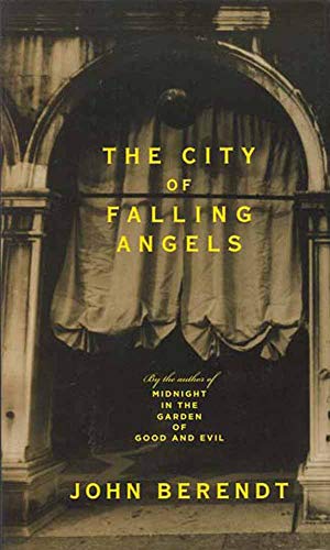 Beispielbild fr The City of Falling Angels zum Verkauf von ThriftBooks-Atlanta