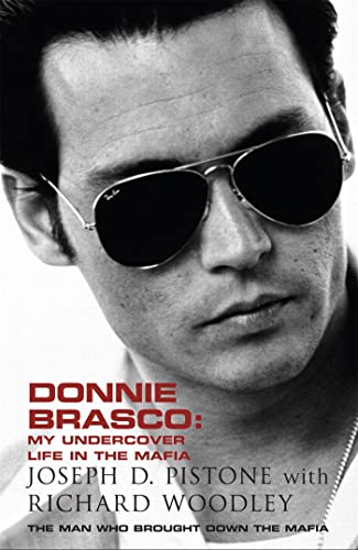 Beispielbild fr Donnie Brasco: My Undercover Life in the Mafia zum Verkauf von AwesomeBooks