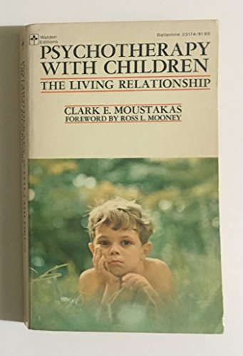 9780345231741: PSYCHOTHERAPY WITH CHILD