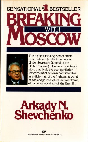 Imagen de archivo de Breaking with Moscow a la venta por SecondSale