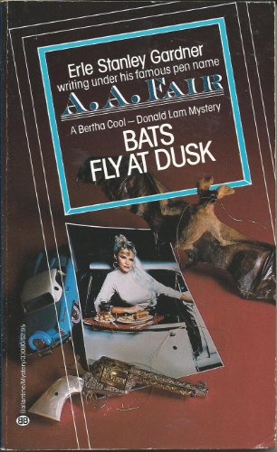 Imagen de archivo de Bats Fly at Dusk a la venta por dsmbooks