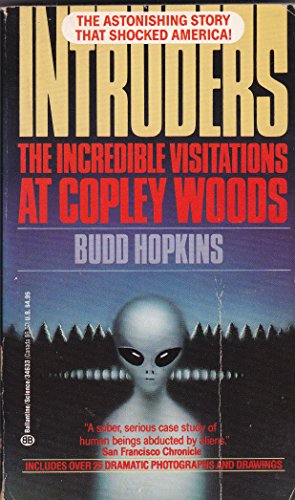 9780345346339: Intruders: The Incredible Visitations at Copley Woods