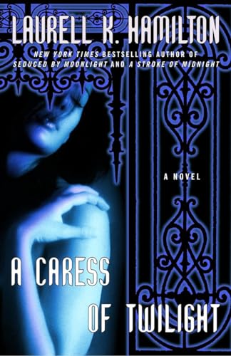 9780345478160: A Caress of Twilight (Meredith Gentry, Book 2)