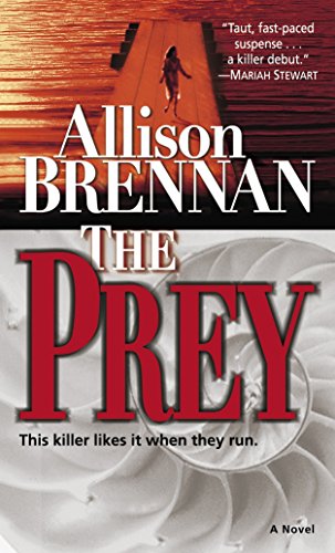 Beispielbild fr The Prey: A Novel (Predator Trilogy) zum Verkauf von Your Online Bookstore