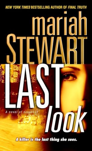 Beispielbild fr Last Look: A Novel of Suspense zum Verkauf von SecondSale