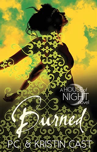 9780349001180: Burned: Number 7 in series (House of Night)