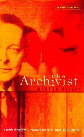 9780349110967: The Archivist