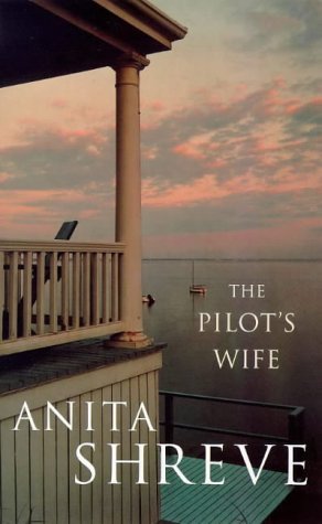 Imagen de archivo de The Pilot's Wife a la venta por WorldofBooks