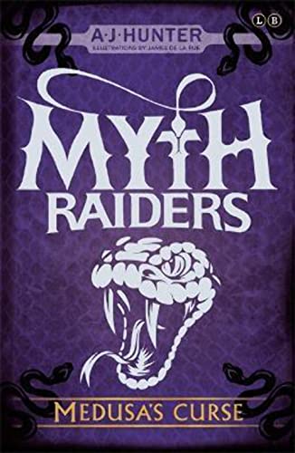 9780349124360: Medusa's Curse: Book 1 (Myth Raiders) [Idioma Ingls]