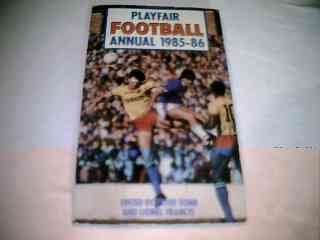 Imagen de archivo de Playfair Football Annual 1984-85 a la venta por WorldofBooks