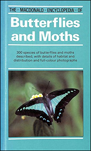 Beispielbild fr Mac Ency Butterflies & Moths (Macdonald encyclopedias) zum Verkauf von WorldofBooks