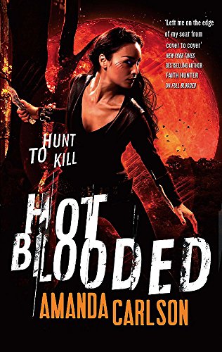 9780356501284: Hot Blooded: Book 2 in the Jessica McClain series (Jessica McCain)
