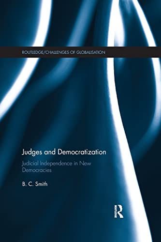 9780367173722: Judges and Democratization