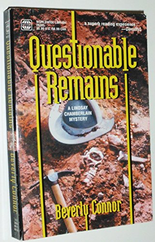 Imagen de archivo de Questionable Remains: A Lindsay Chamberlain Mystery a la venta por Half Price Books Inc.