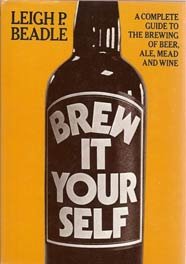 Beispielbild fr Brew It Yourself zum Verkauf von Wonder Book