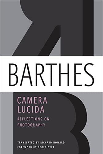 Imagen de archivo de Camera Lucida: Reflections on Photography a la venta por The Maryland Book Bank