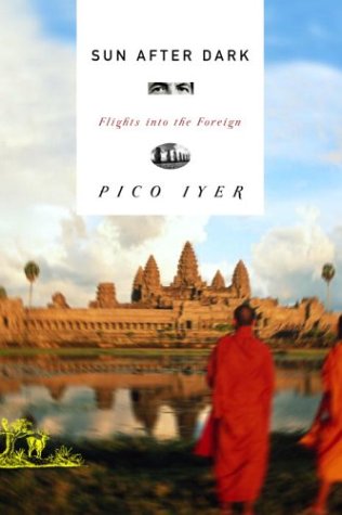 9780375415067: Sun After Dark: Flights into the Foreign [Lingua Inglese]