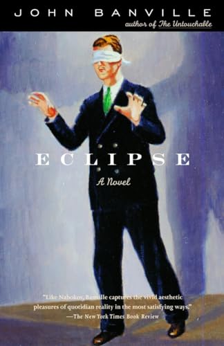 9780375725296: Eclipse: A Novel (Vintage International)