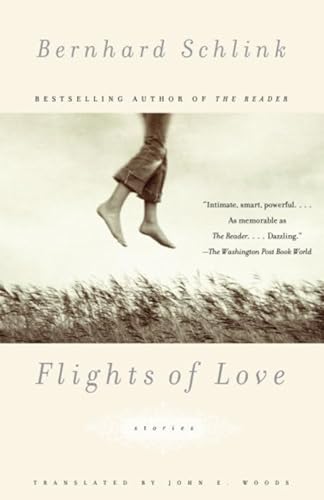 9780375725555: Flights of Love: Stories (Vintage International)