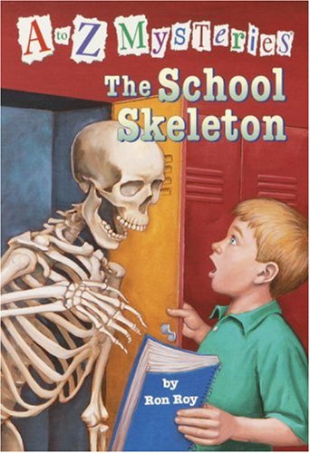 9780375913686: The School Skeleton (A to Z Mysteries)