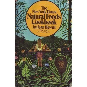 Imagen de archivo de New York Times Natural Foods Cookbook a la venta por Hawking Books