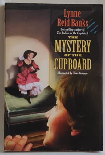 9780380720132: The Mystery of the Cupboard